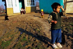 gitano niño con cartera.jpg